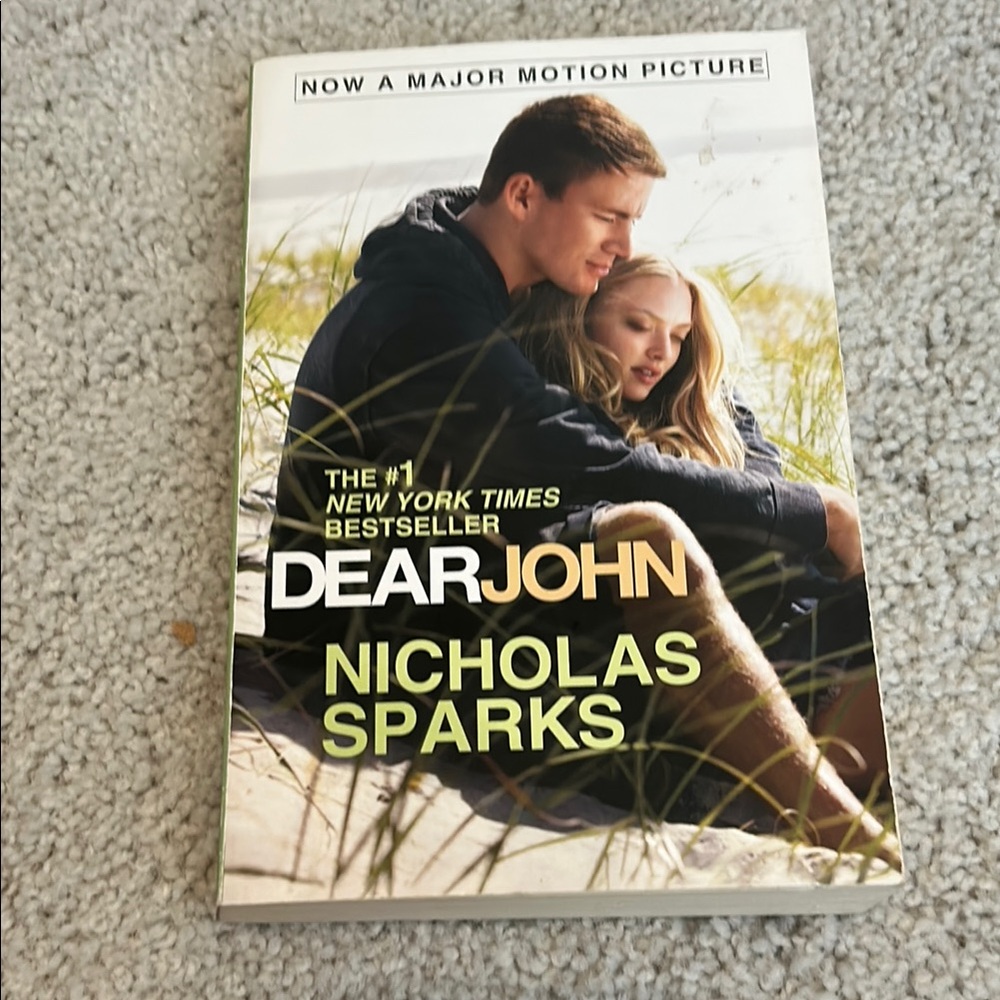 Dear John by Nicholas Sparks Paperback